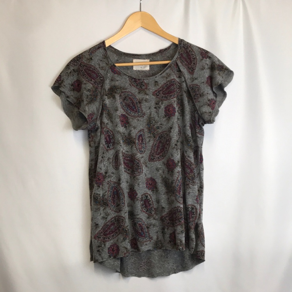 A short sleeve paisley tee shirt